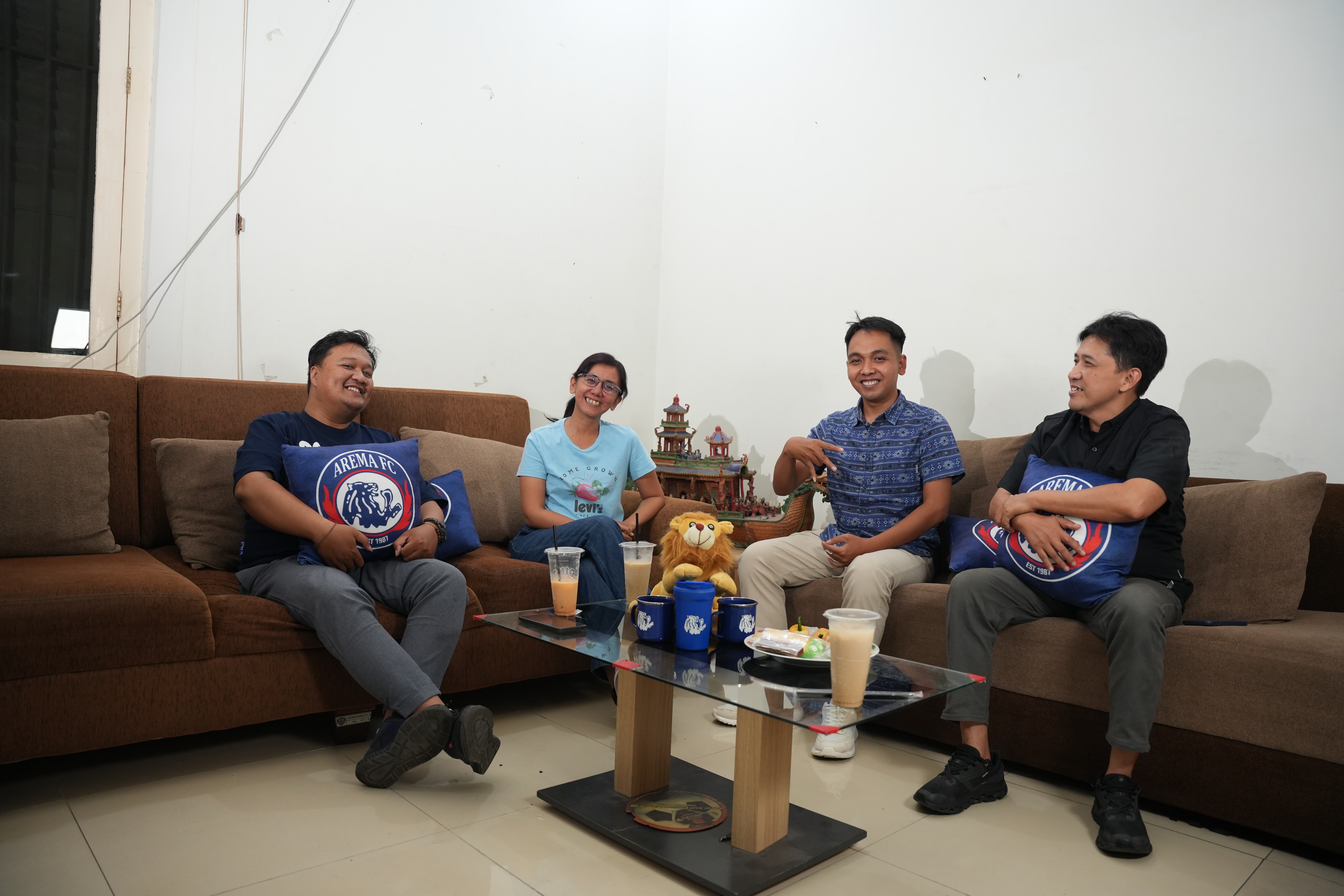 Di Balik Lensa dan Tinta: Tawa, Air Mata Kanjuruhan, dan Asa Jurnalis untuk Kebangkitan Arema FC