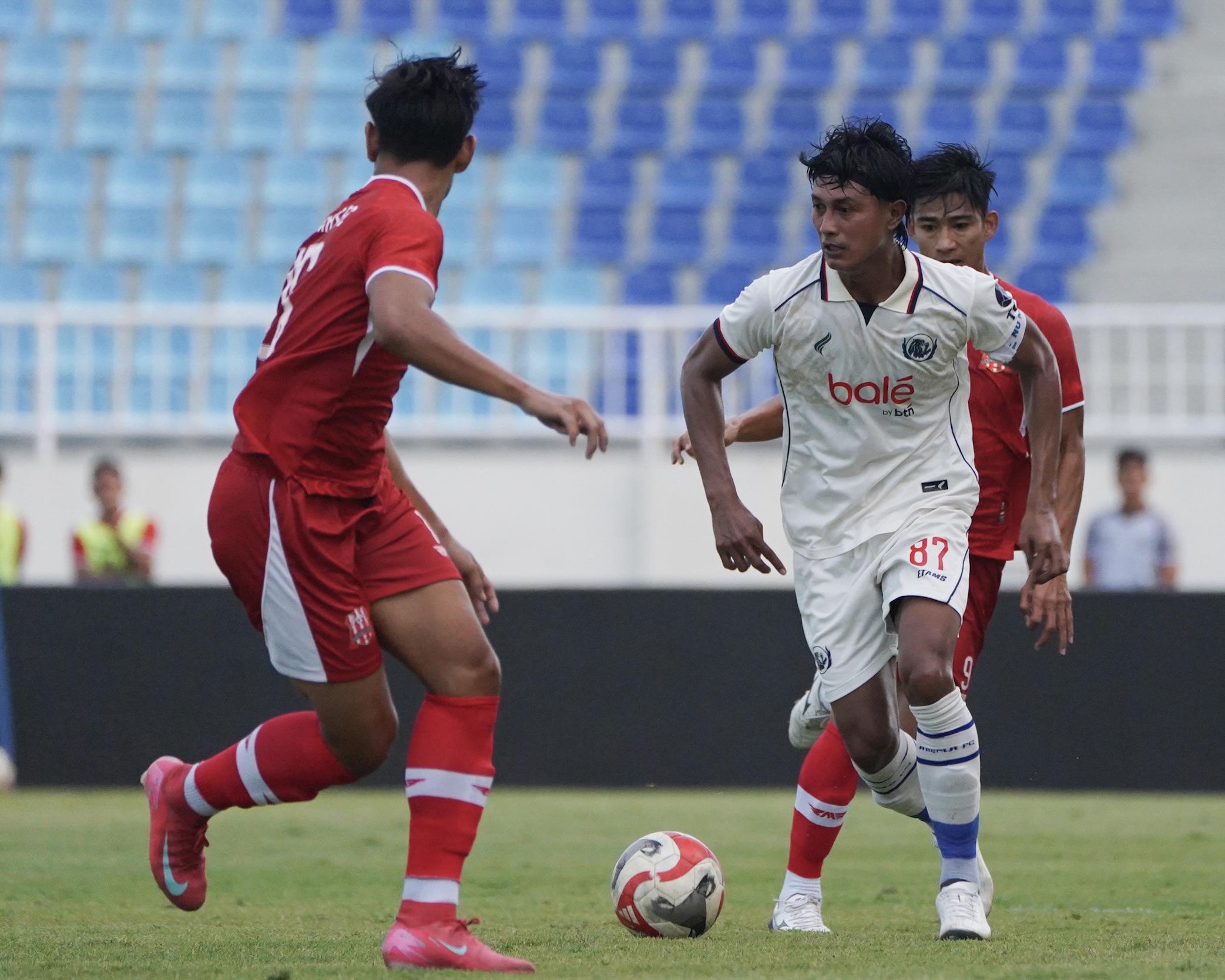 Arema FC Petik Kemenangan 2-0 Atas Deltras Sidoarjo dalam Latihan Bersama