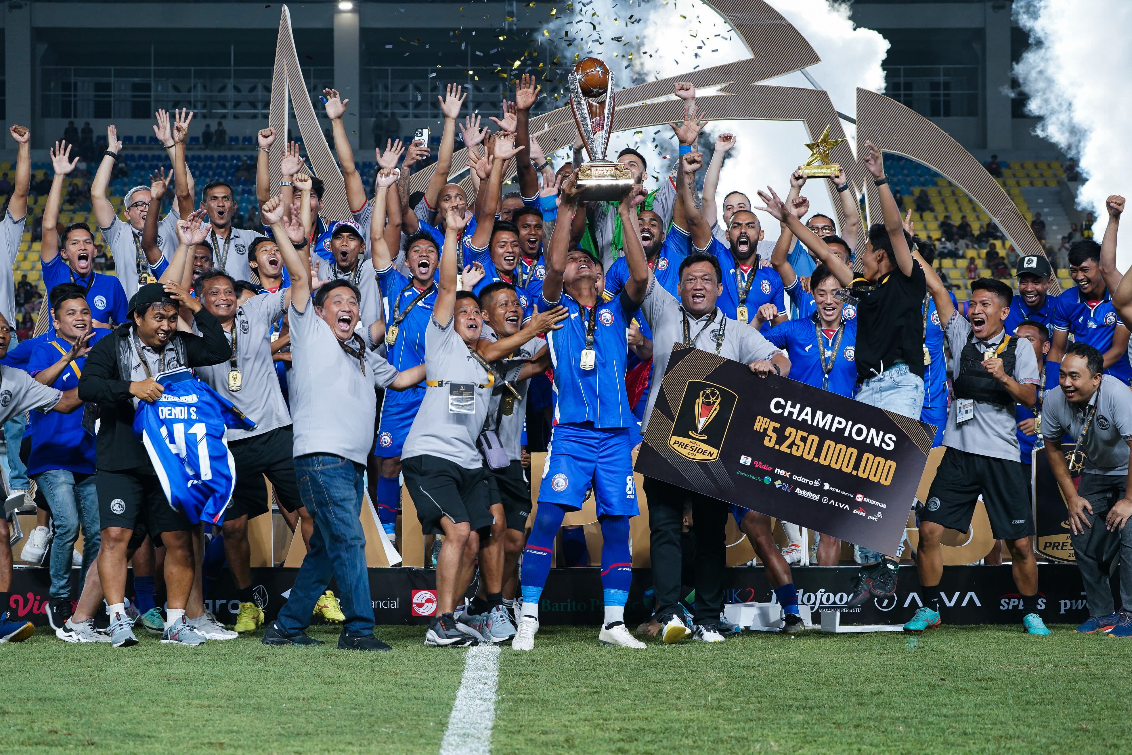 Perjalanan Abadi Singo Edan di Piala Presiden: Lebih dari Sekadar Trofi, Sebuah Denyut Nadi Malang