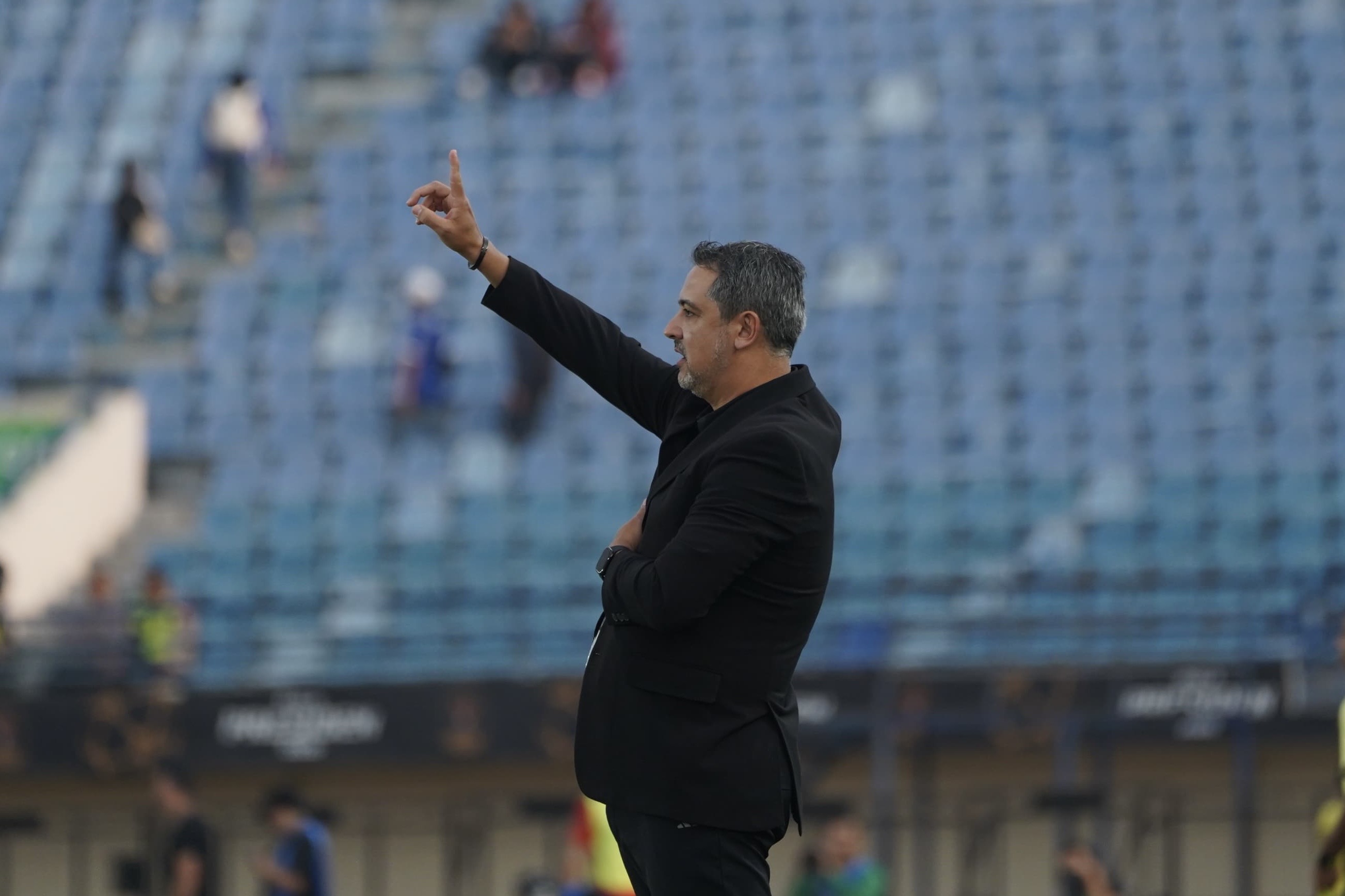 Arema FC Tatap Duel Sengit Lawan Persebaya, Marcos Santos: Kami Berjuang Demi Malang dan Aremania!