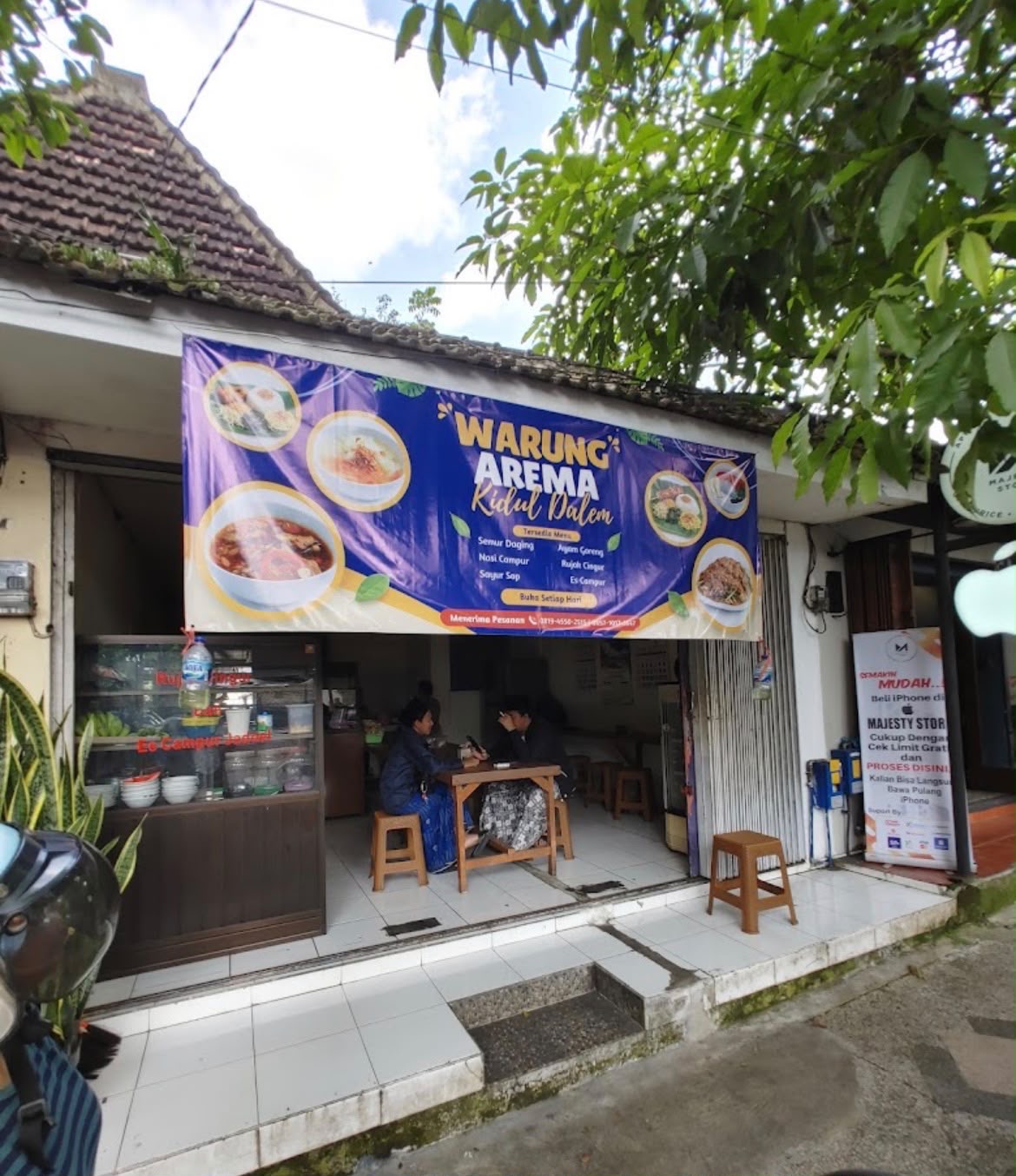 Warung Arema Malang: Legenda Kuliner Arang yang Tak Lekang oleh Zaman