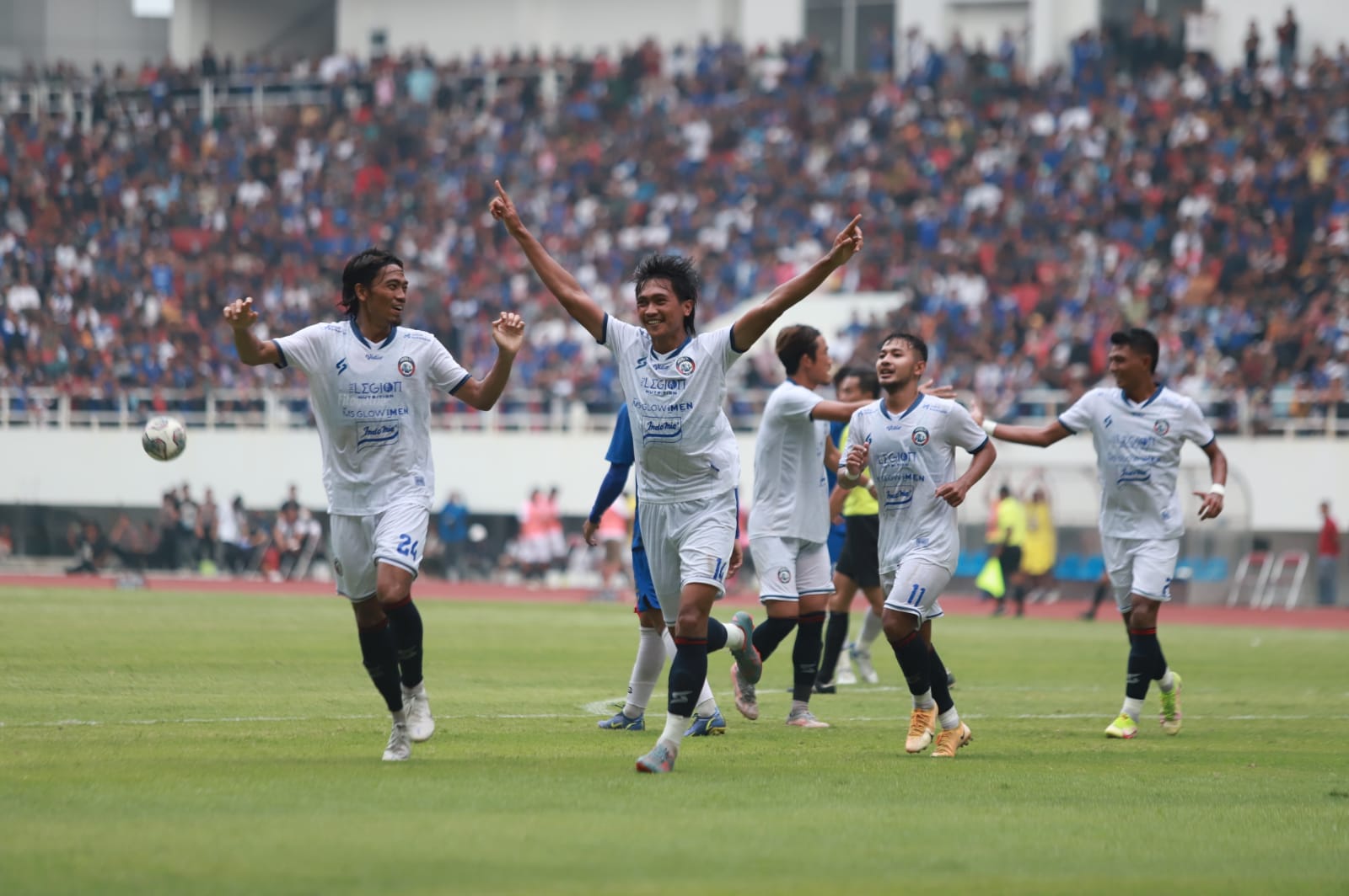   PSIS Kalahkan Arema FC 2-1