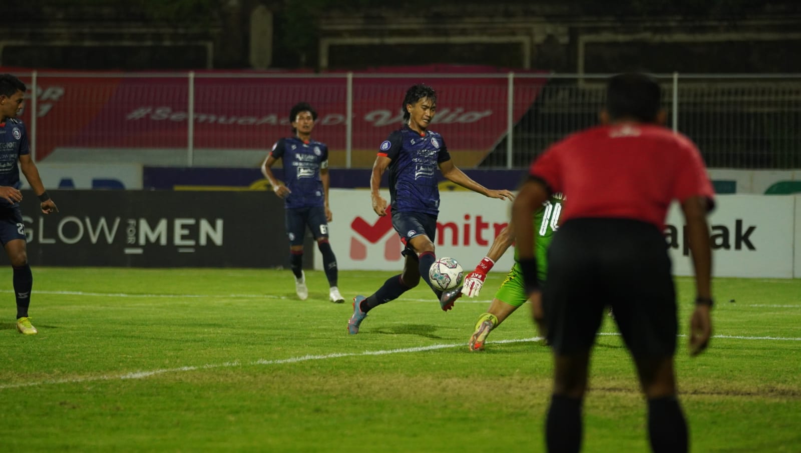 Sempat Memimpin, Arema FC Dikalahkan Dua Gol Persib