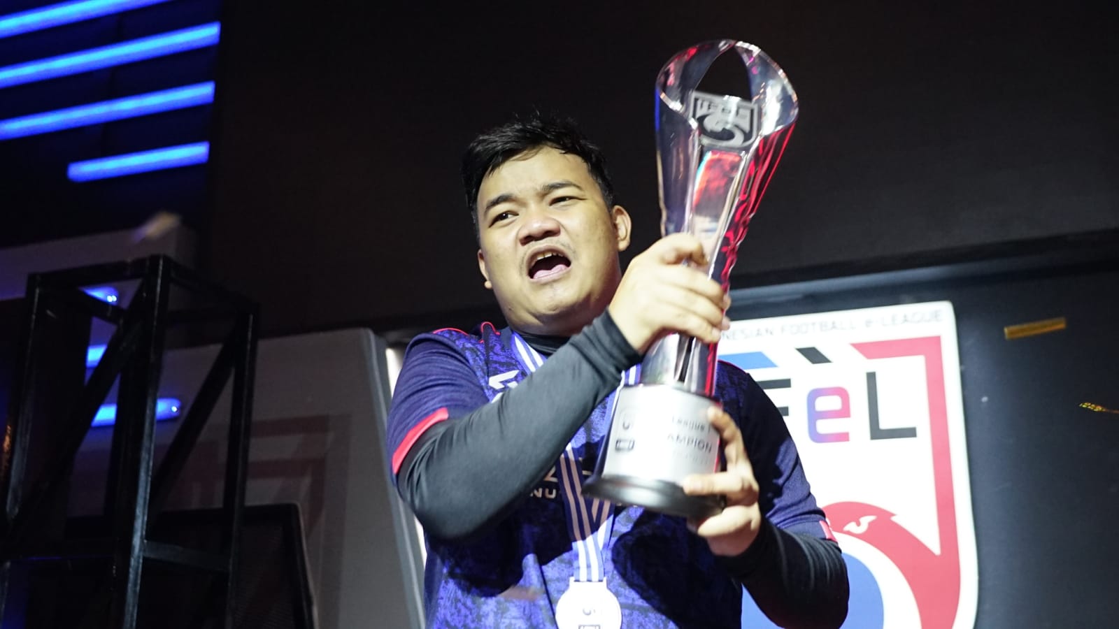 Heroik, Ferry Gumilang Bawa Arema FC Juara IFel Liga 1 2021